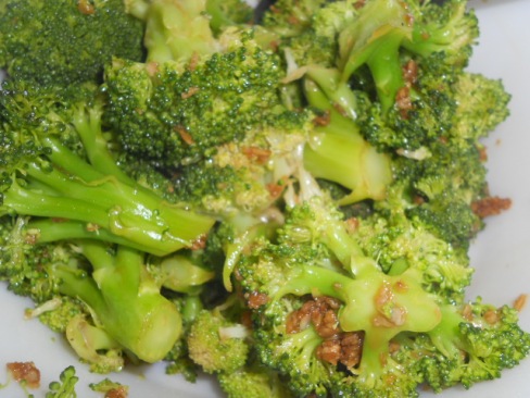 Broccoli with Garlic Butter Sauce